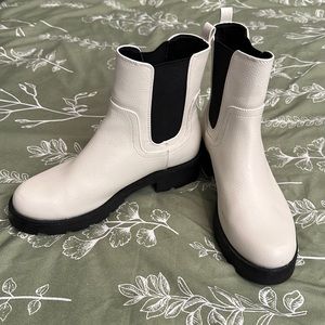 White Lug Boots